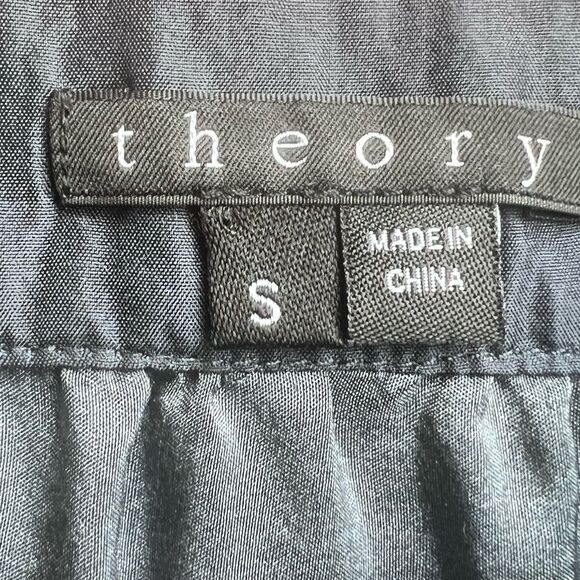 Theory Women’s Navy Blue 100% Silk Colorful Geometric Top Blouse Sz S - Picture 5 of 7